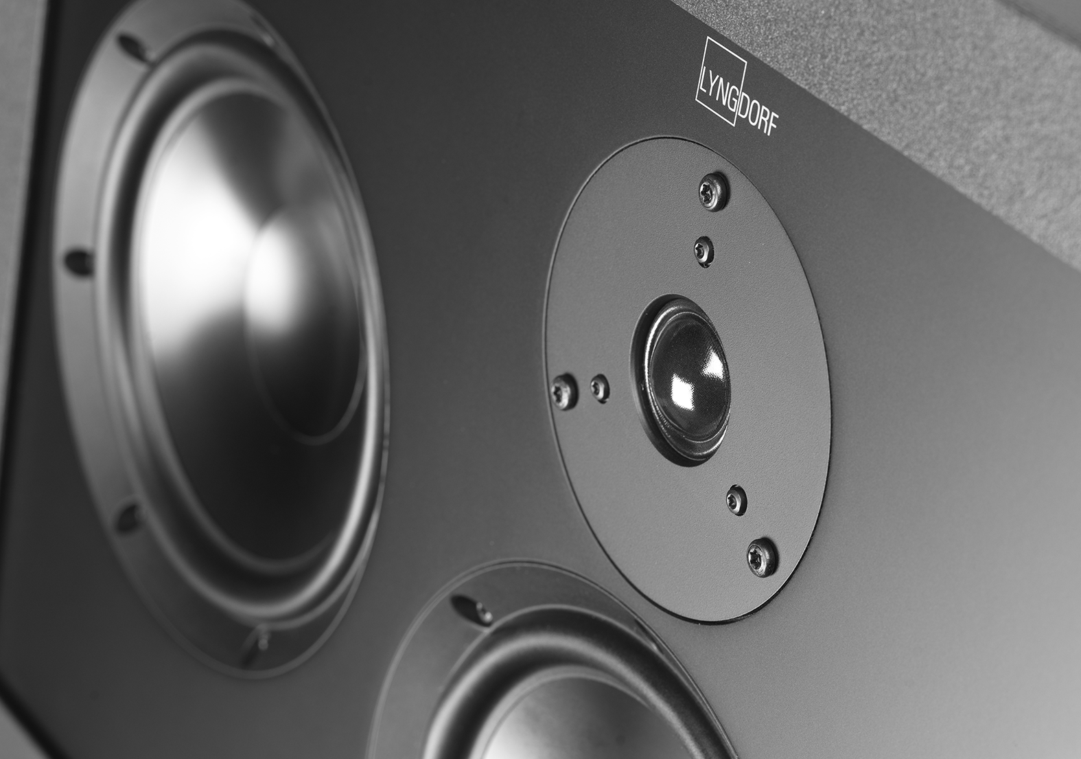 D-500-center_closeup2.png