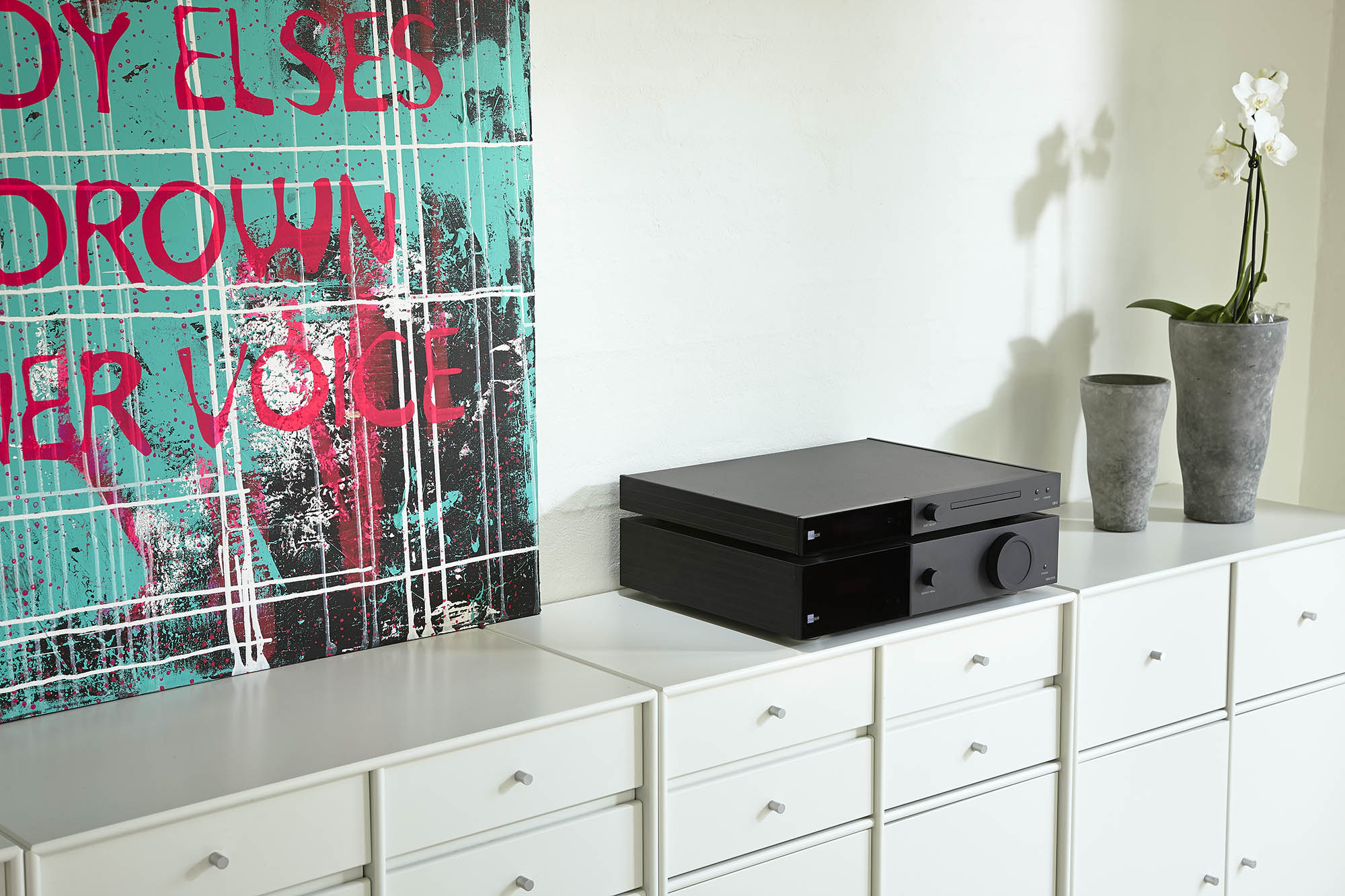 Listen-2-TDAI-2170-CD-2.jpg